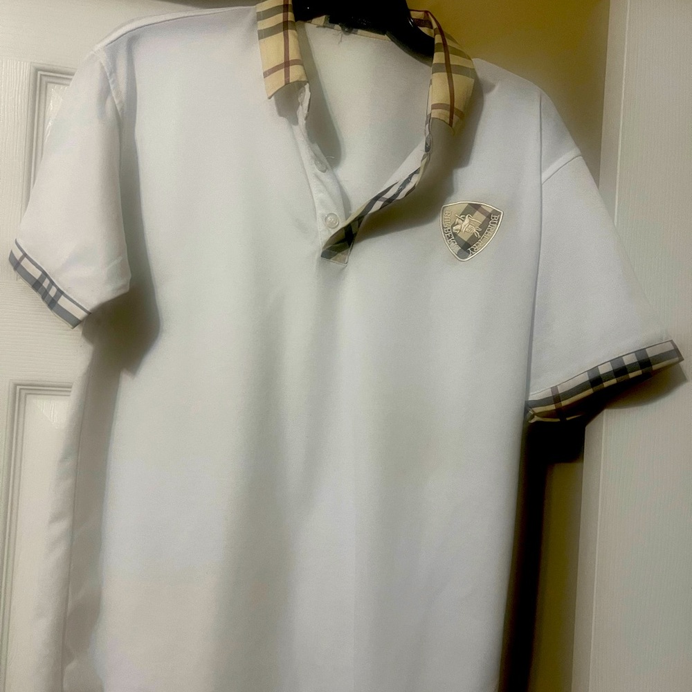 Burberry White Polo Shirt. Size XL